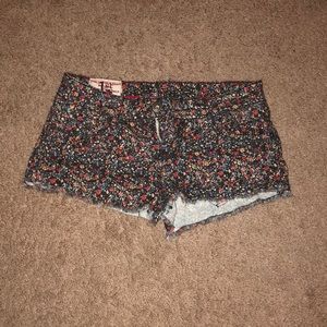Flower shorts